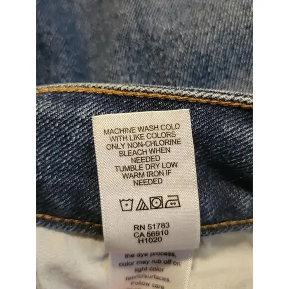 Maurices High Rise Distressed Raw Hem Cropped Jeans Size 14 REG - Picture 7 of 7